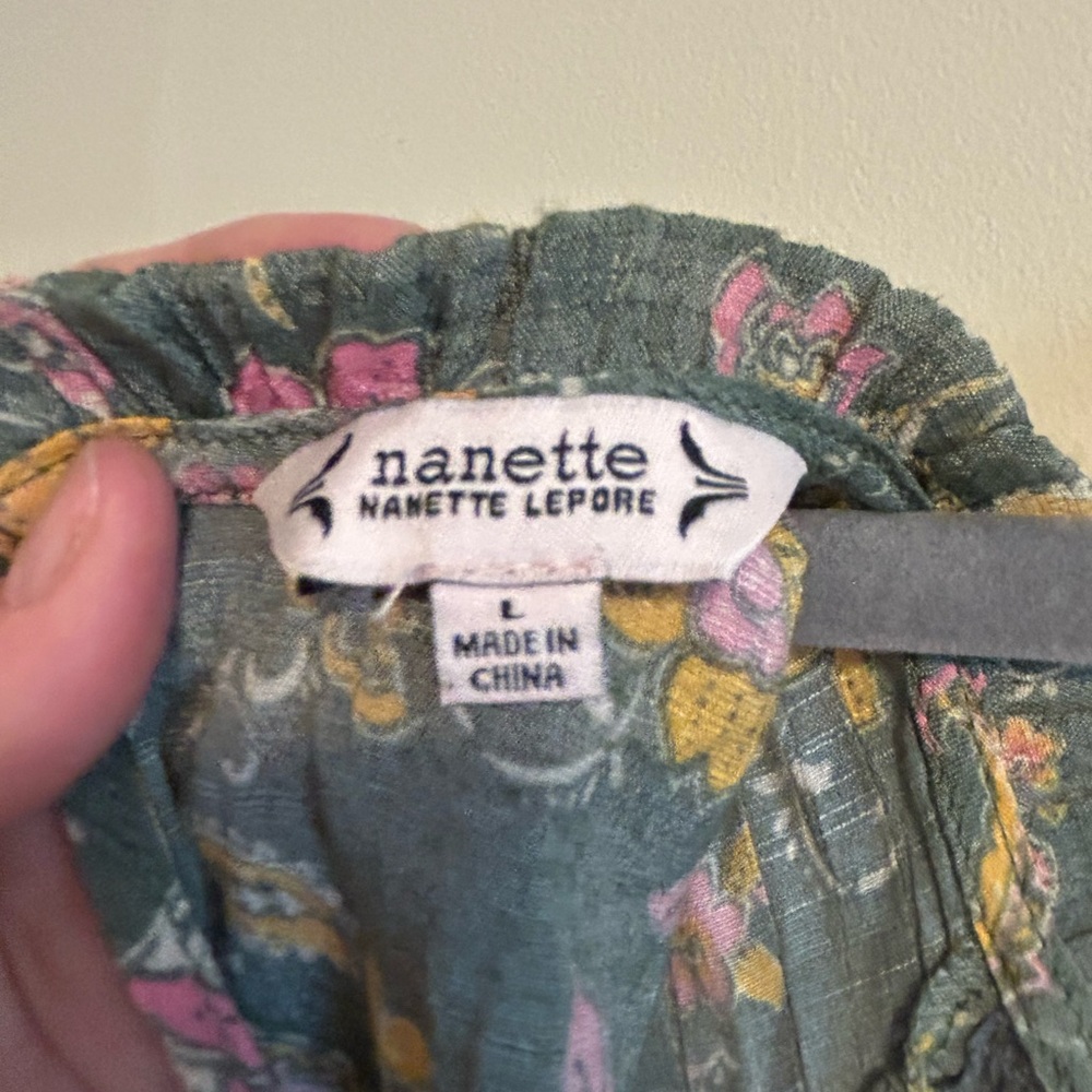 Nanette Lepore Floral Green Top - Picture 6 of 7